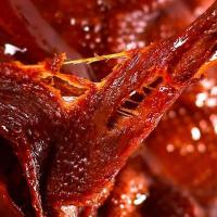 香辣酱板鸭开袋加热即食辣板鸭